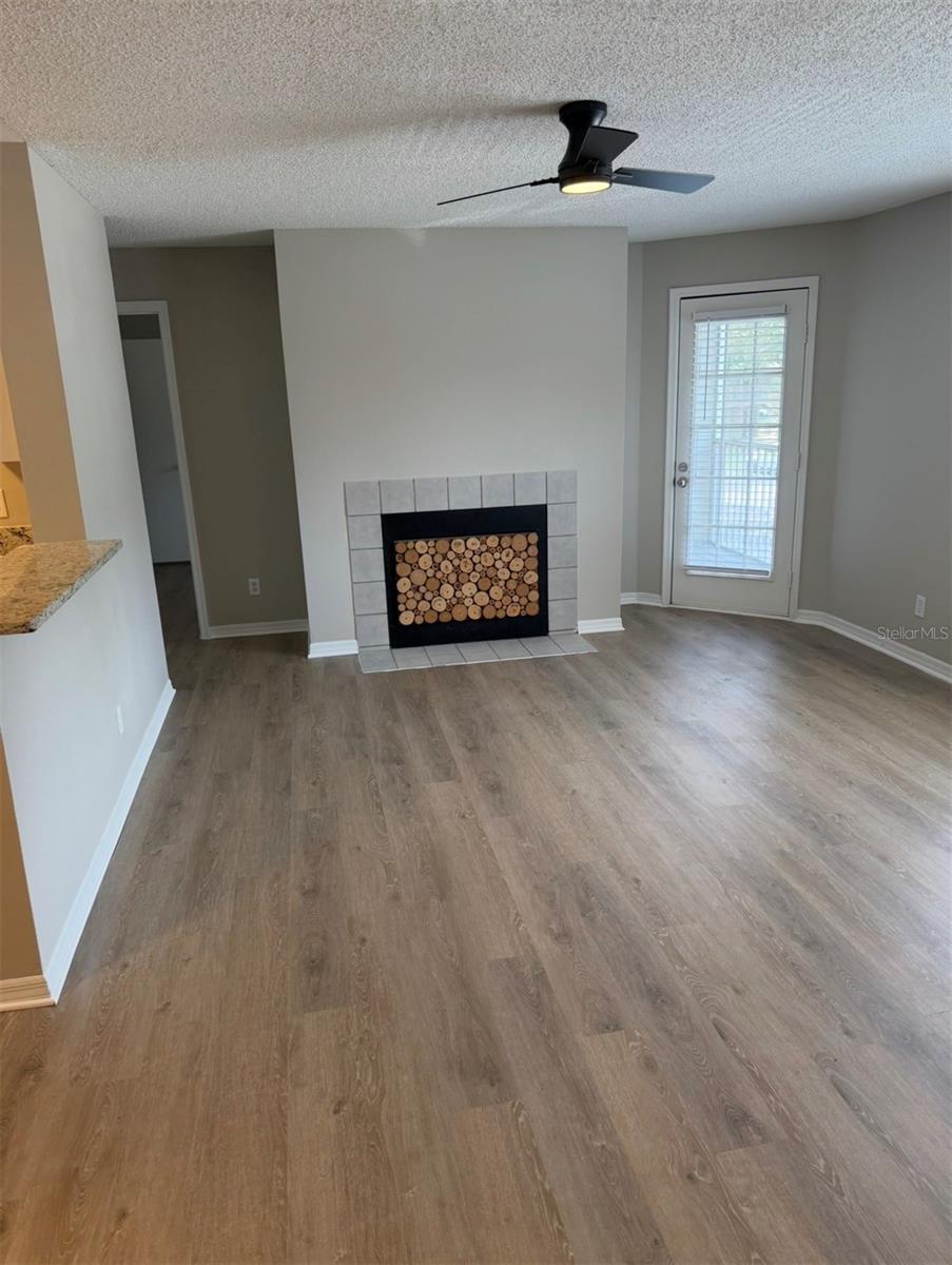 CENTRAL PARK BLDG 5986 - Residential Lease