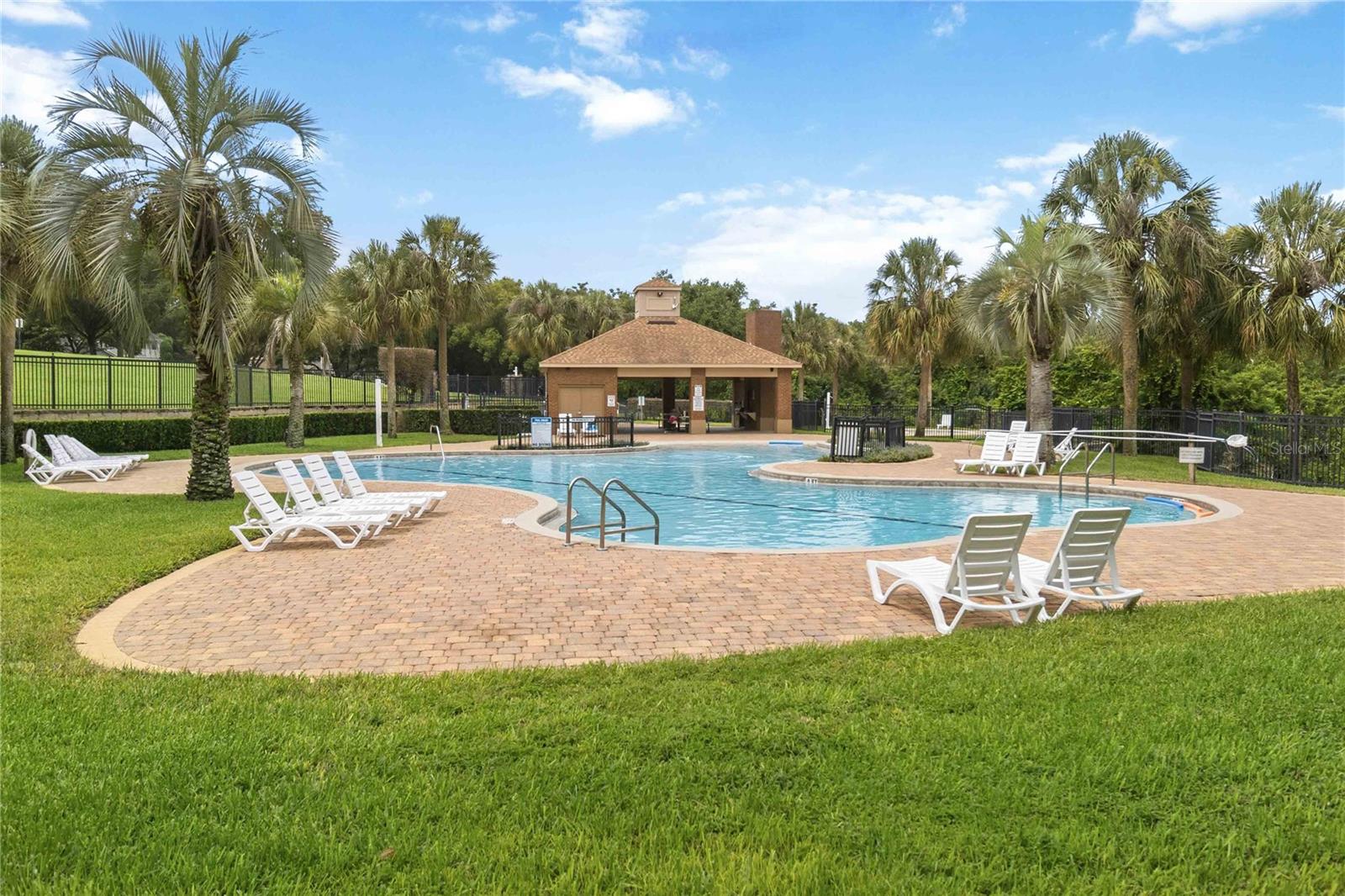 PARKSIDE AT ERROL ESTATES - Residential