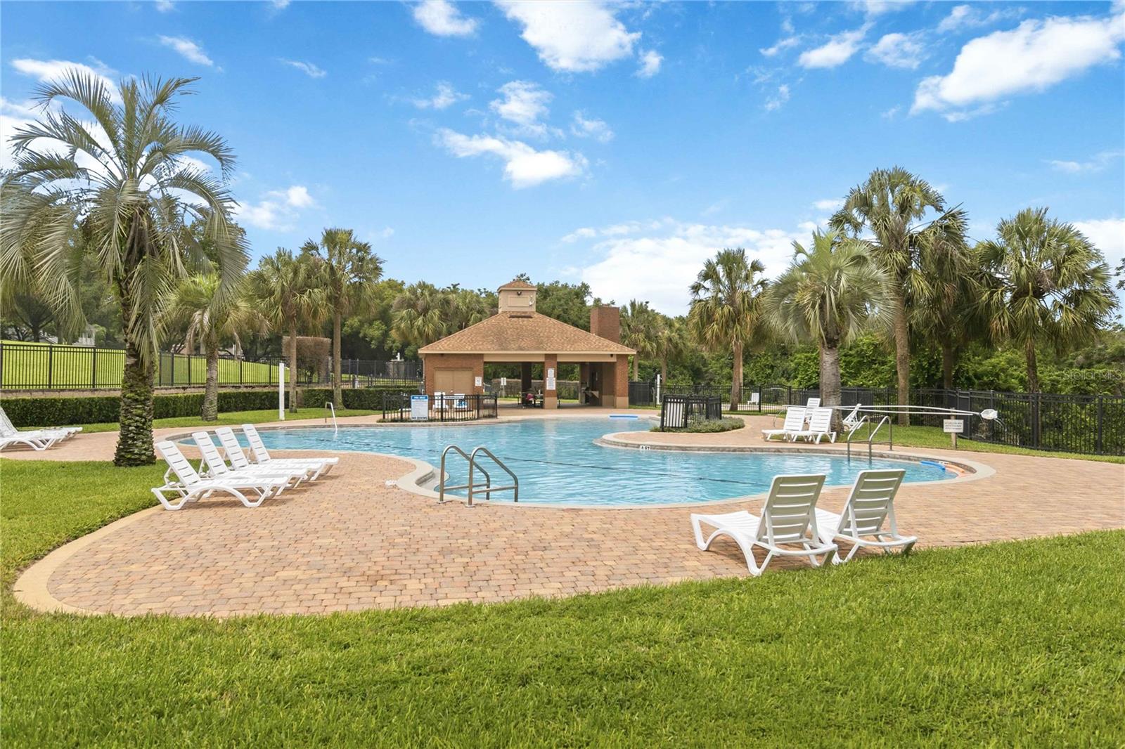 PARKSIDE AT ERROL ESTATES - Residential