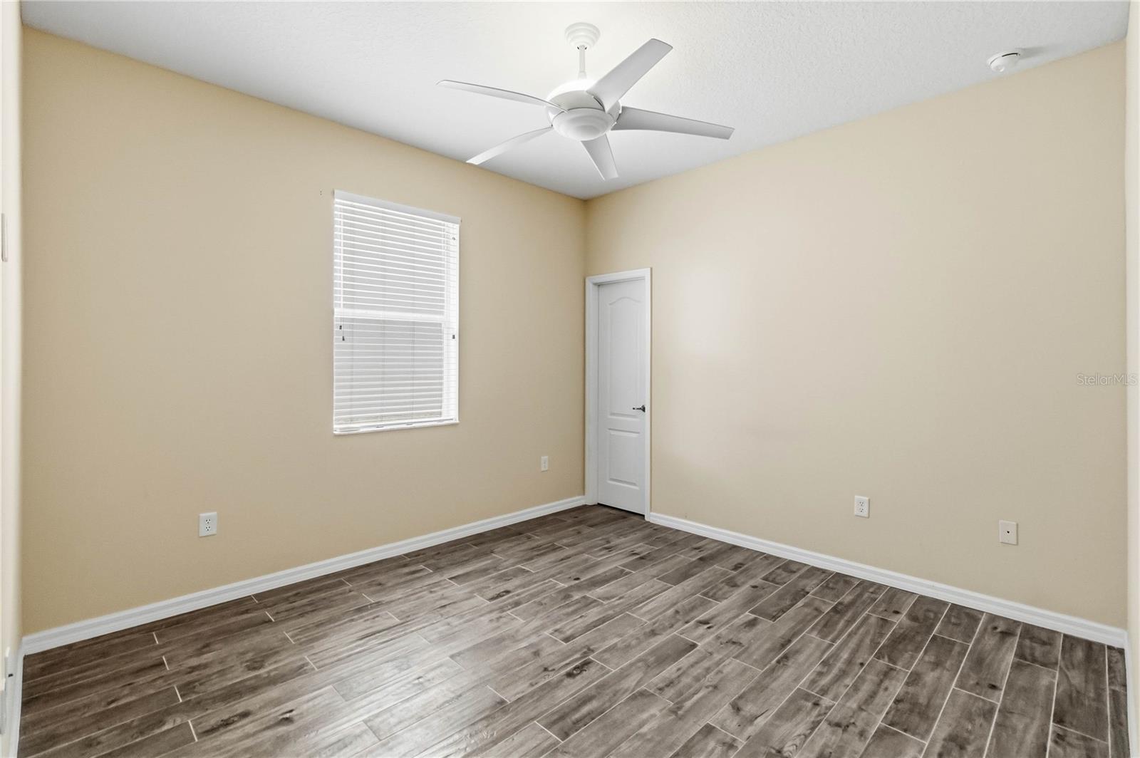 PARKSIDE AT ERROL ESTATES - Residential