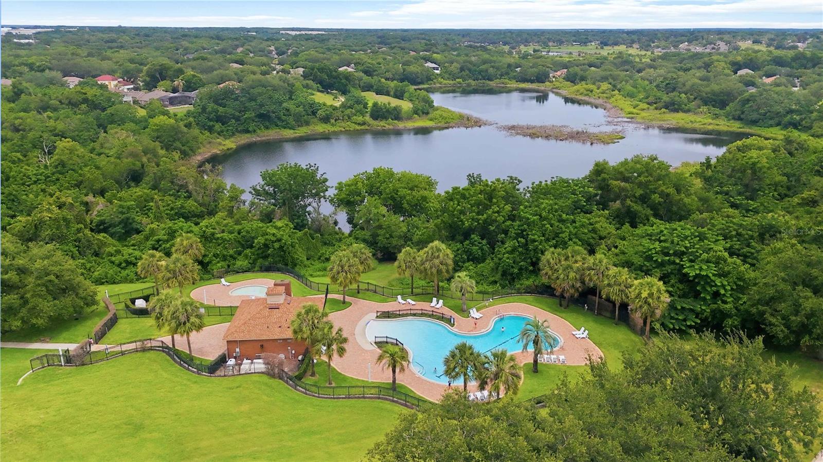 PARKSIDE AT ERROL ESTATES - Residential
