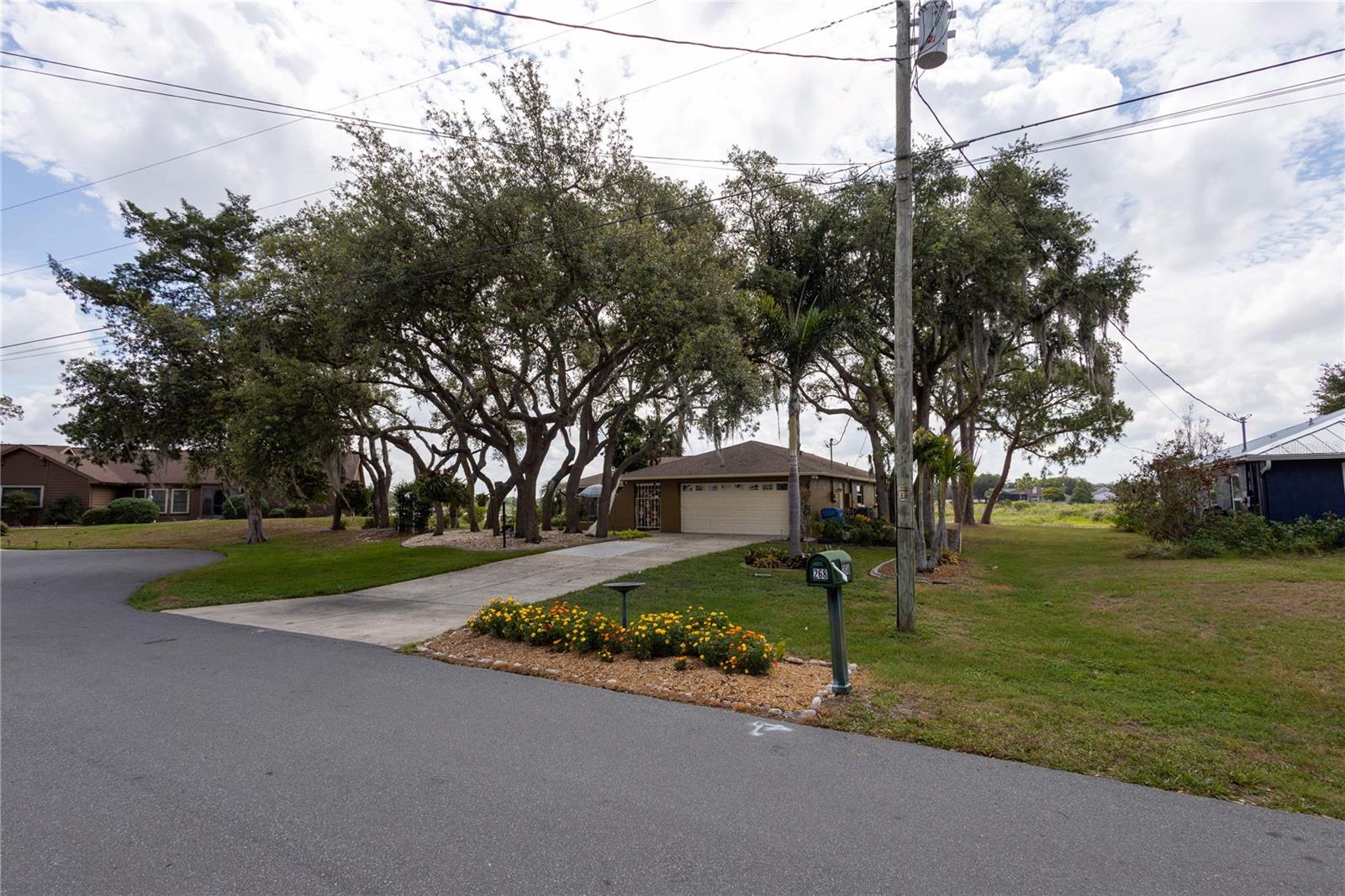 SPRING HILL - Residential