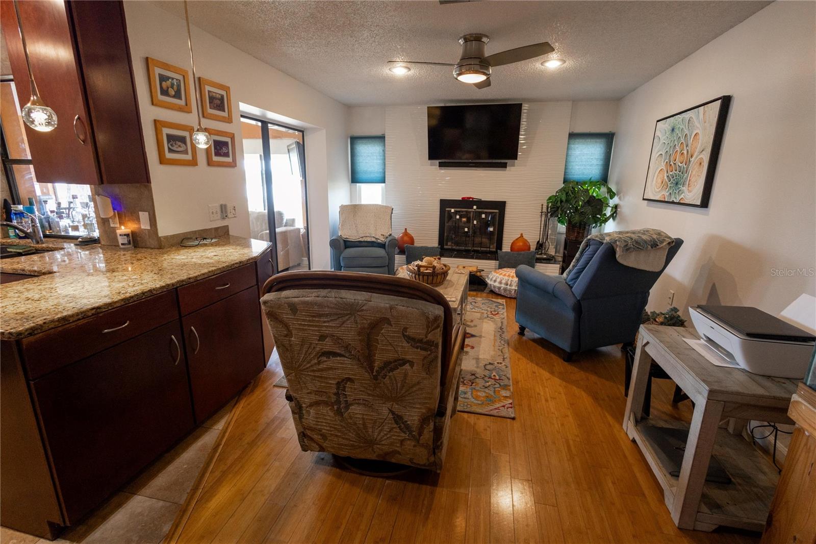 SPRING HILL - Residential