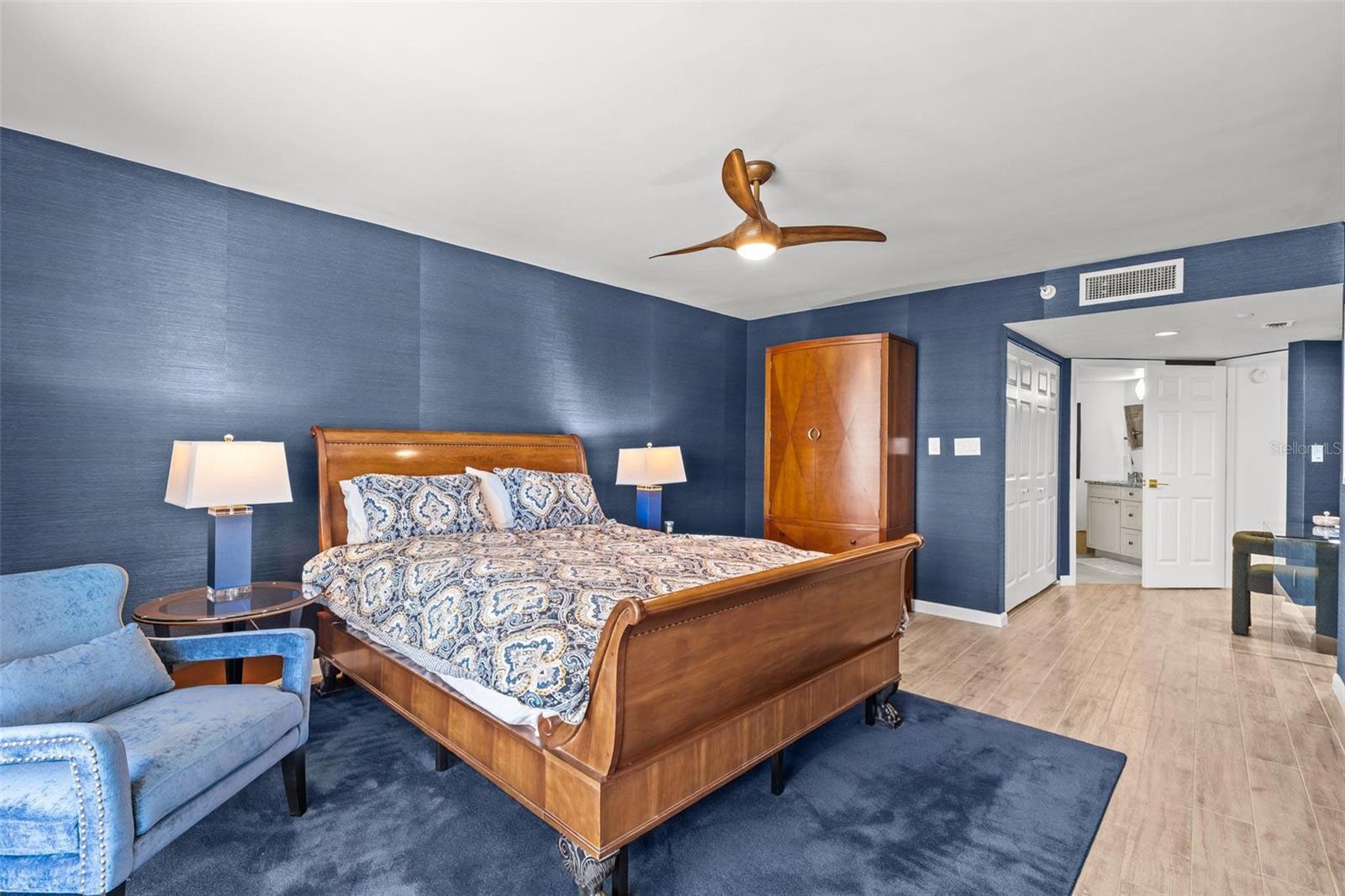 CRESCENT BEACH CLUB ONE CONDO - Residential