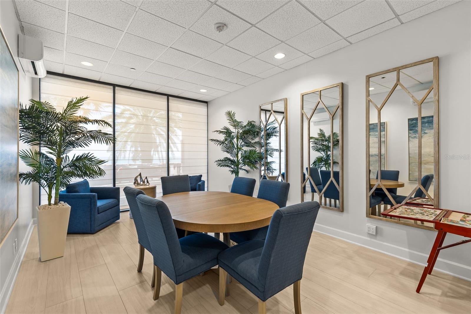 CRESCENT BEACH CLUB ONE CONDO - Residential