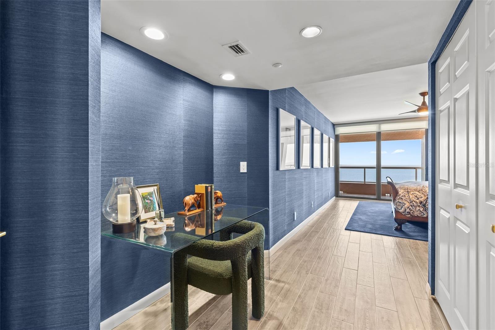 CRESCENT BEACH CLUB ONE CONDO - Residential