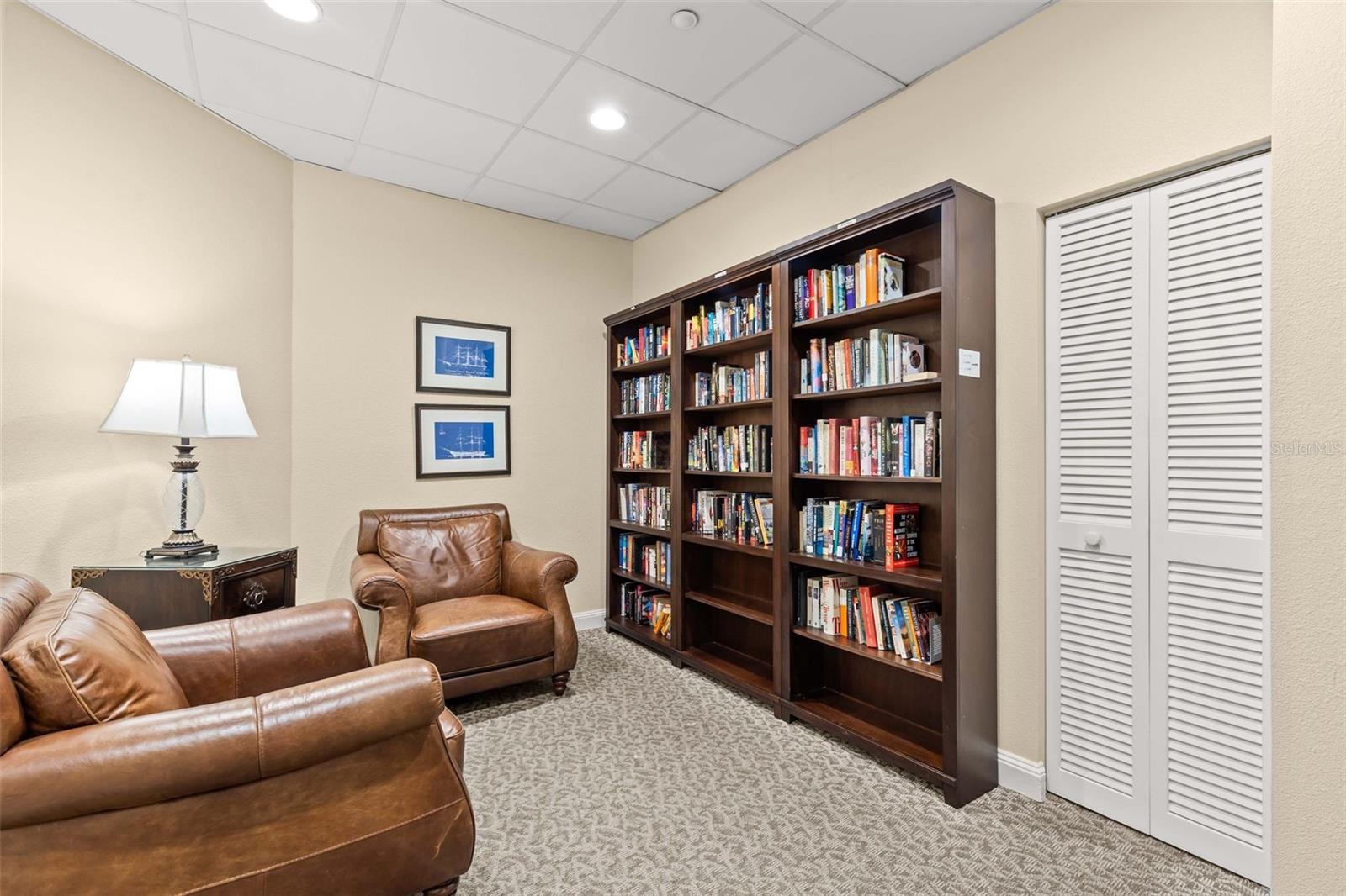 CRESCENT BEACH CLUB ONE CONDO - Residential