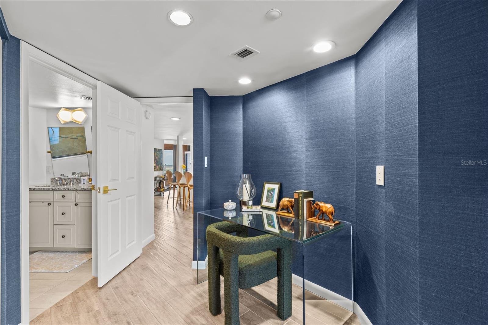 CRESCENT BEACH CLUB ONE CONDO - Residential