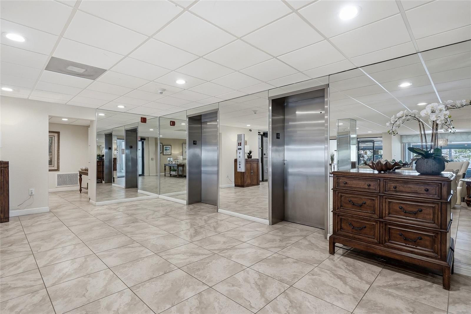 HARBORAGE CONDO BELLEAIR BEACH - Residential