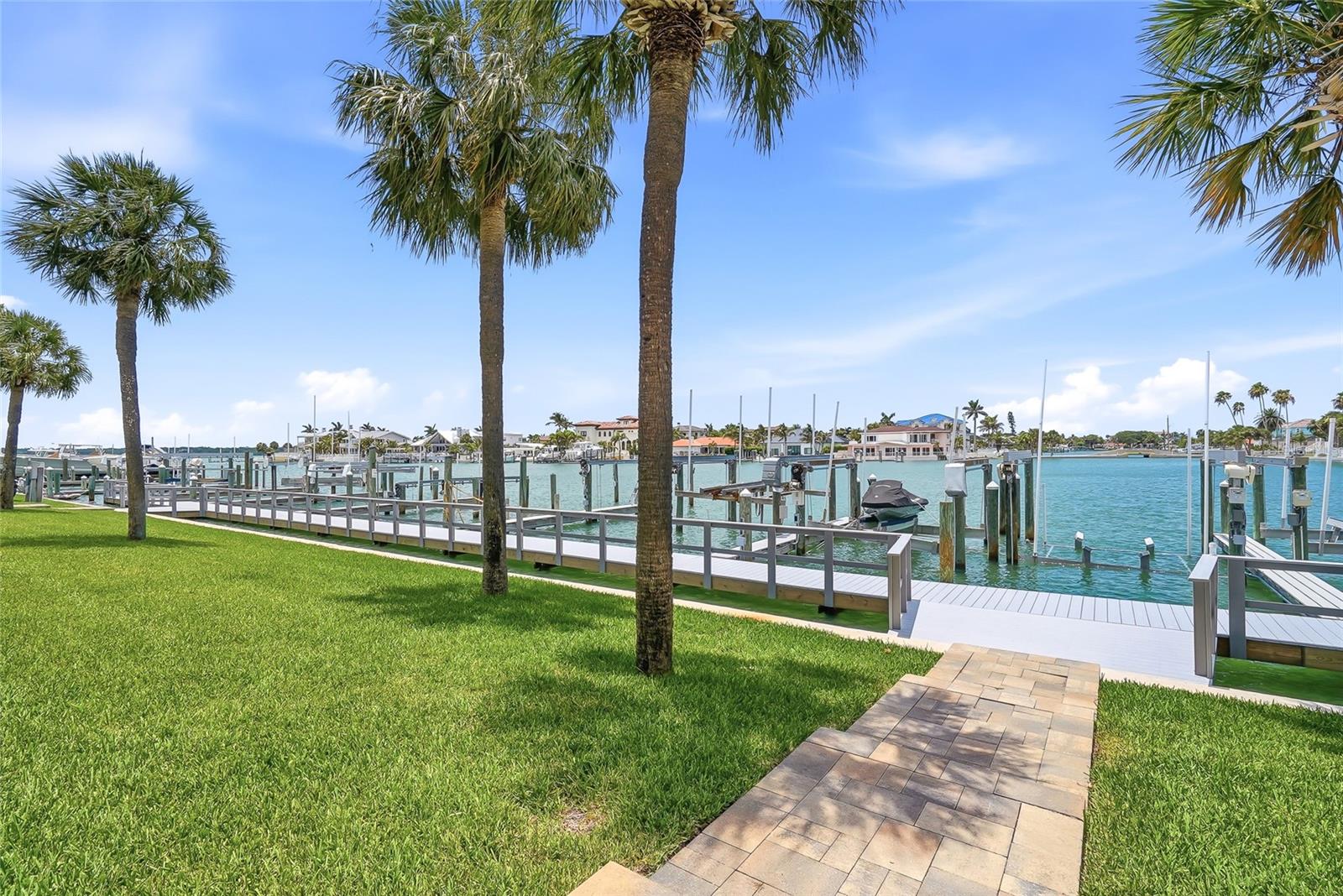 HARBORAGE CONDO BELLEAIR BEACH - Residential