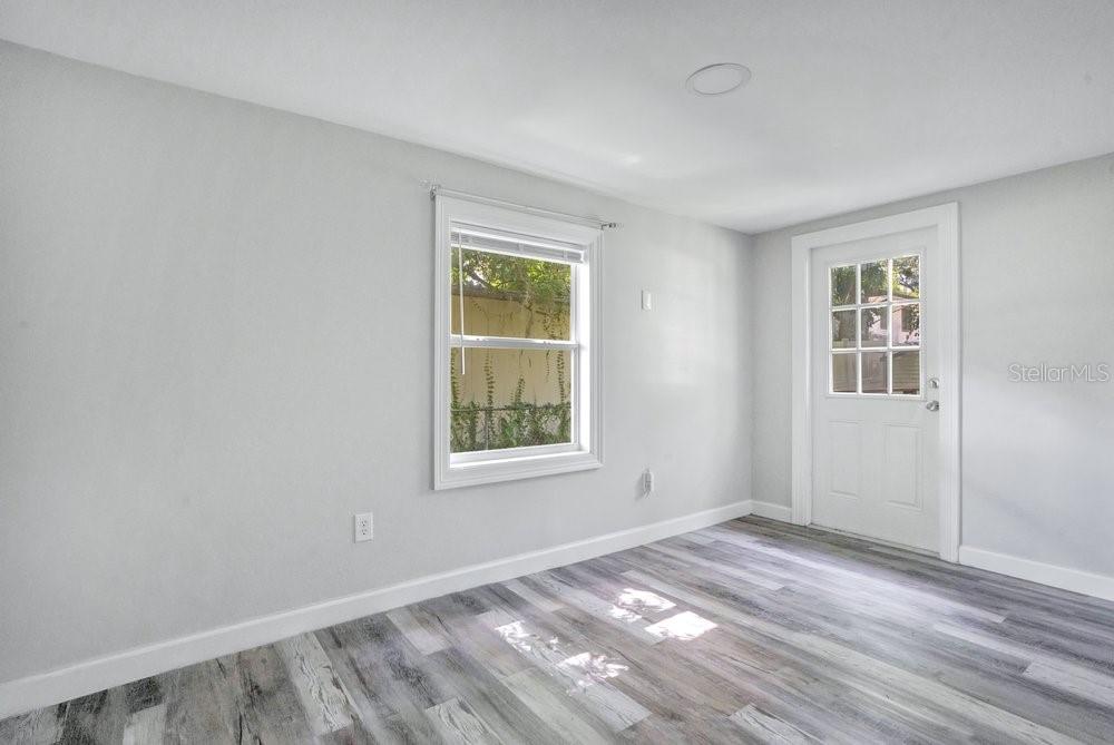 CLOVERDALE - Residential