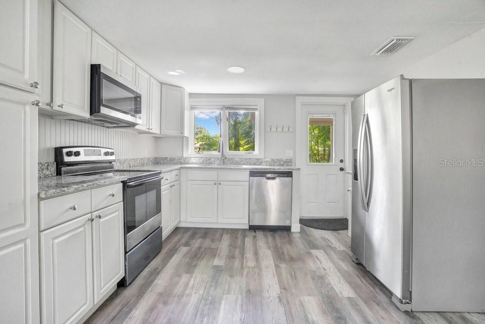 CLOVERDALE - Residential