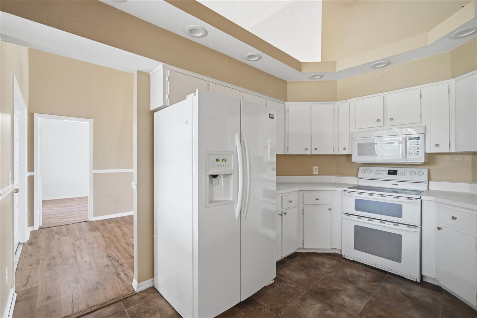 ORCHID LAKE VILLAGE - Residential