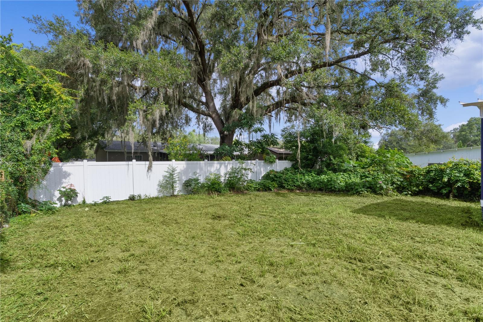 OKAHUMPKA - Residential