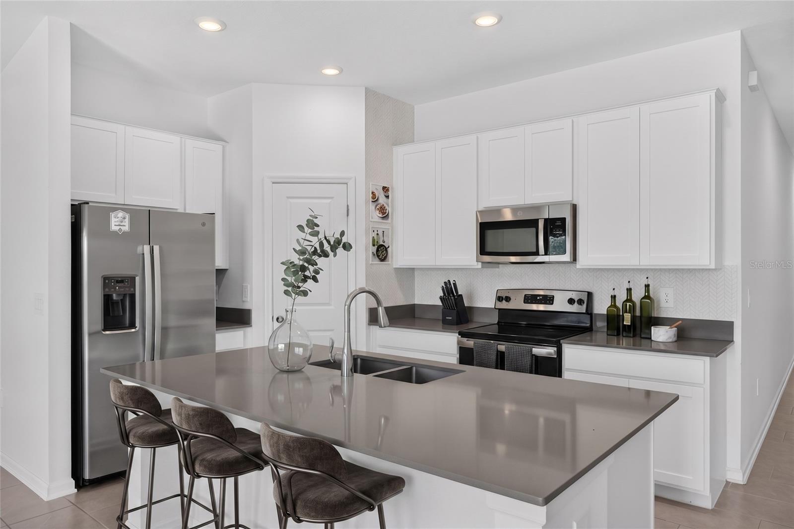 ASTONIA NORTH - Residential