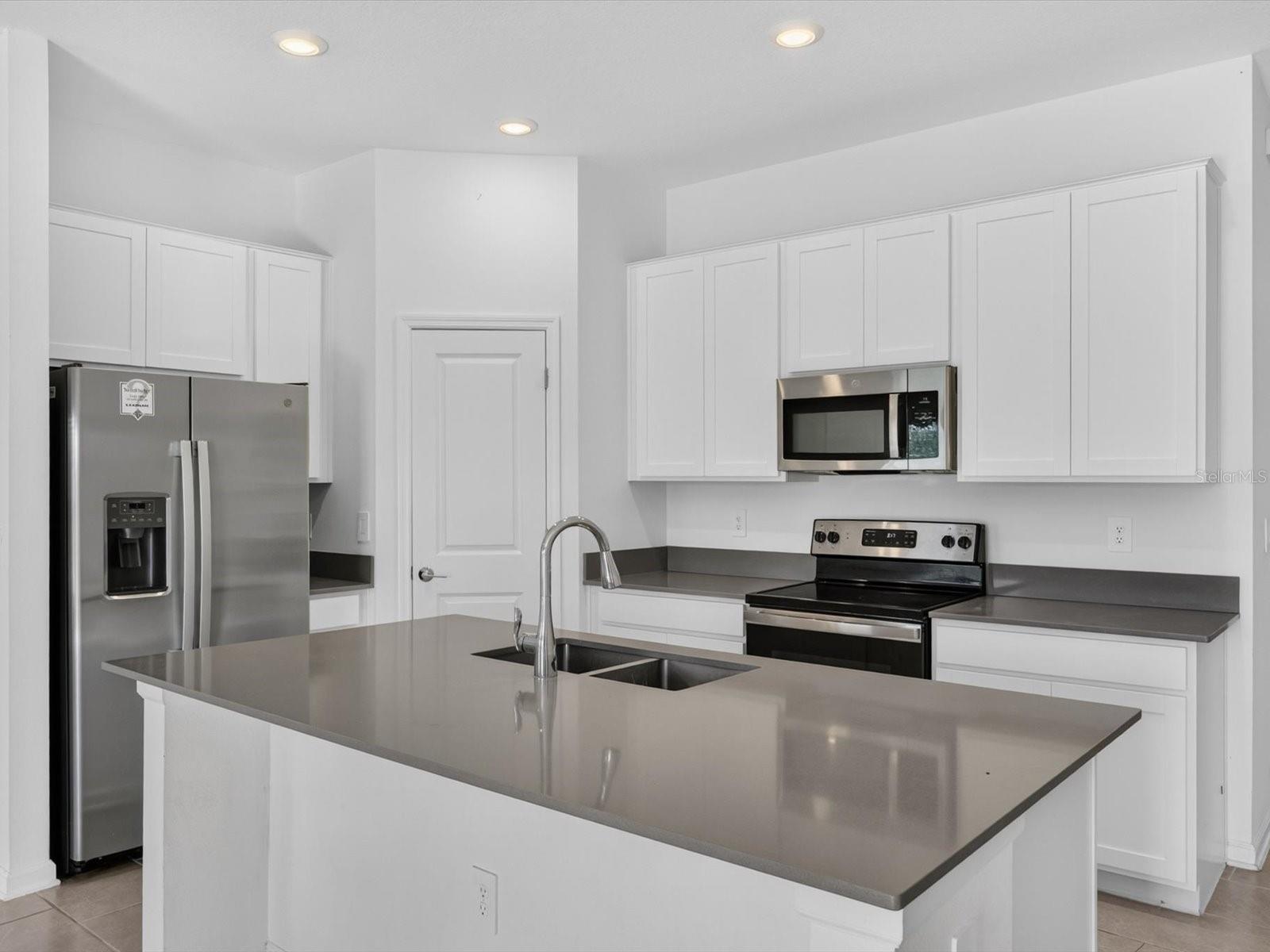 ASTONIA NORTH - Residential