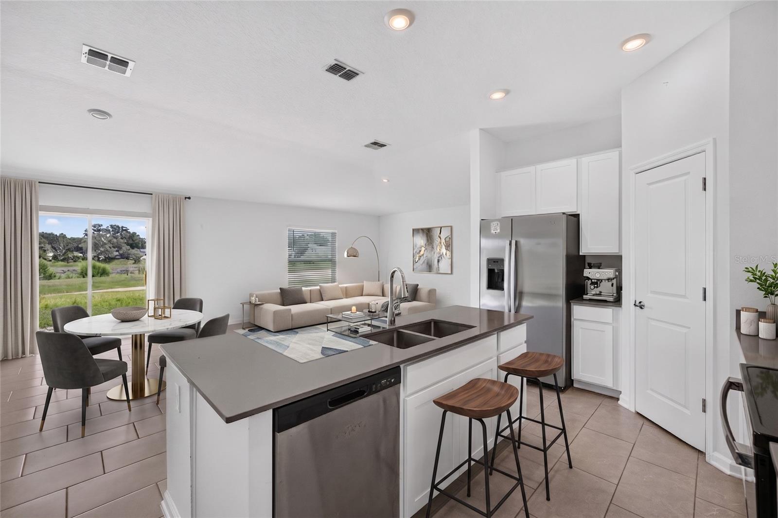ASTONIA NORTH - Residential
