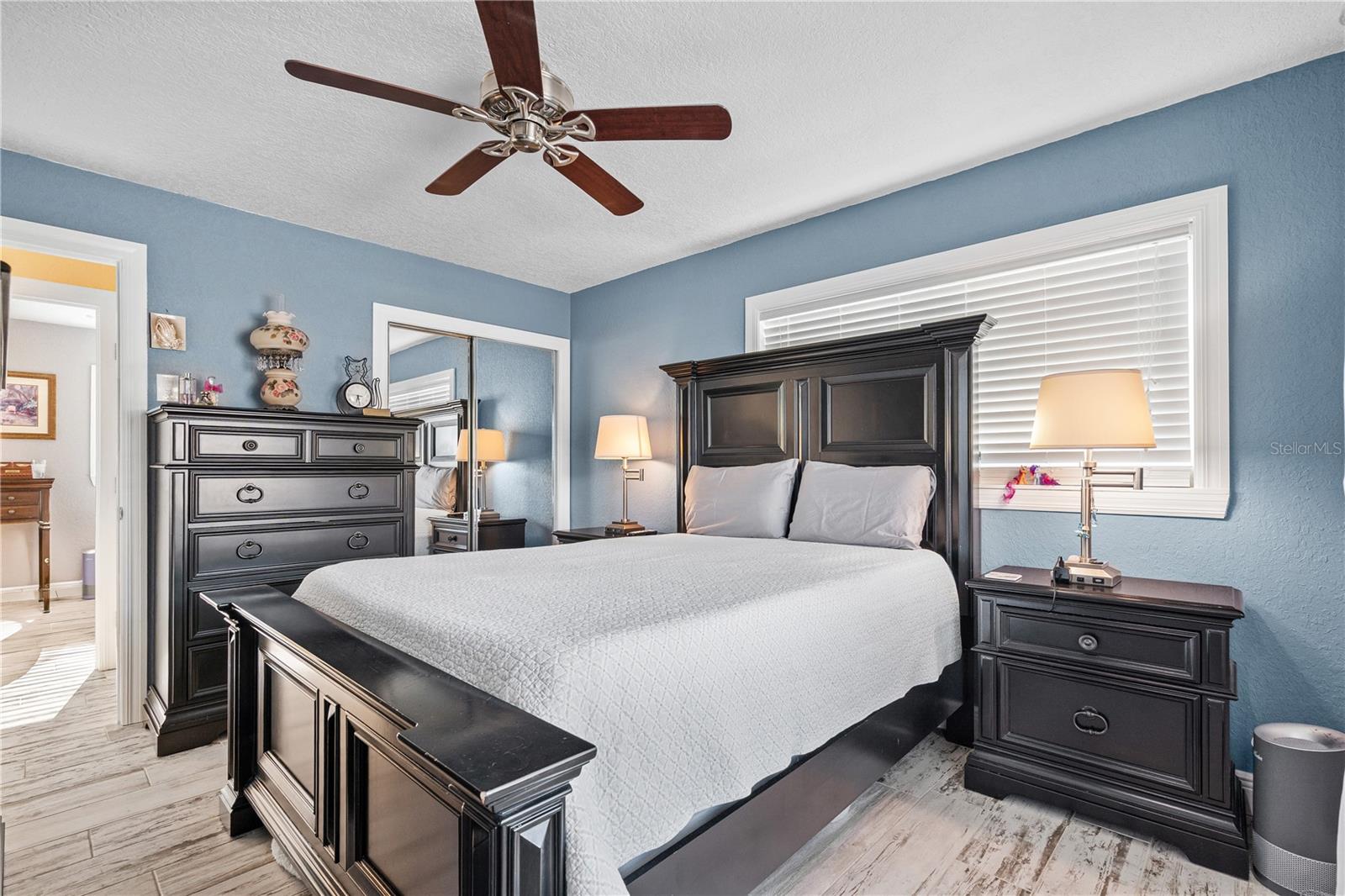 RAVENWOOD MANOR - Residential
