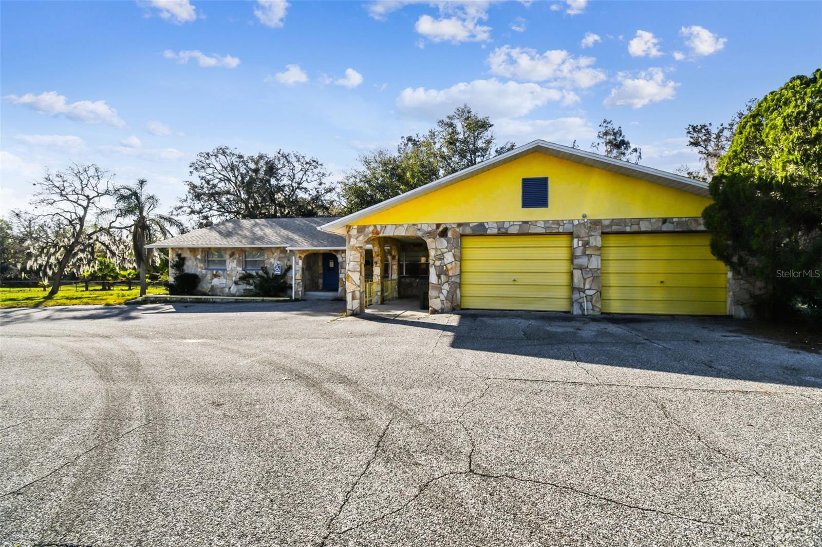 GOLDEN ACRES - Commercial Sale