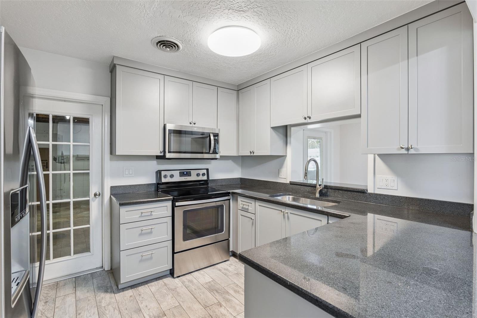 ENGLISH ESTATES UNIT 2 - Residential