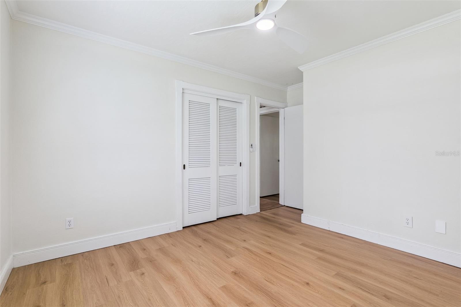 ENGLISH ESTATES UNIT 2 - Residential
