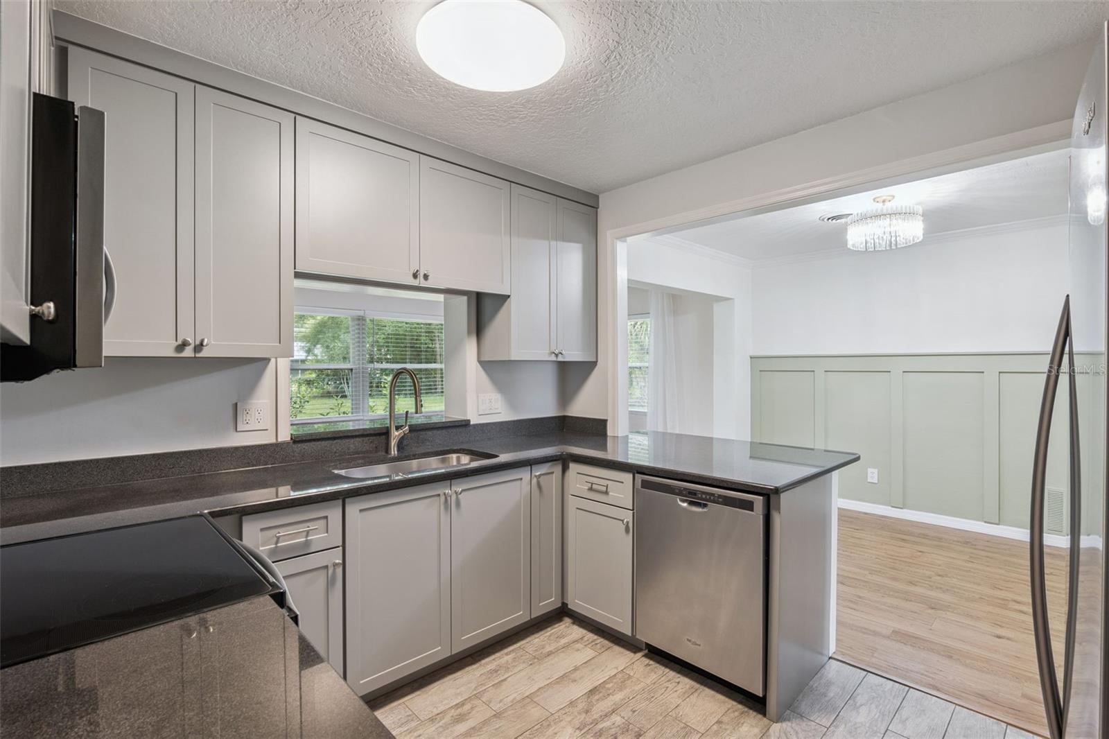 ENGLISH ESTATES UNIT 2 - Residential