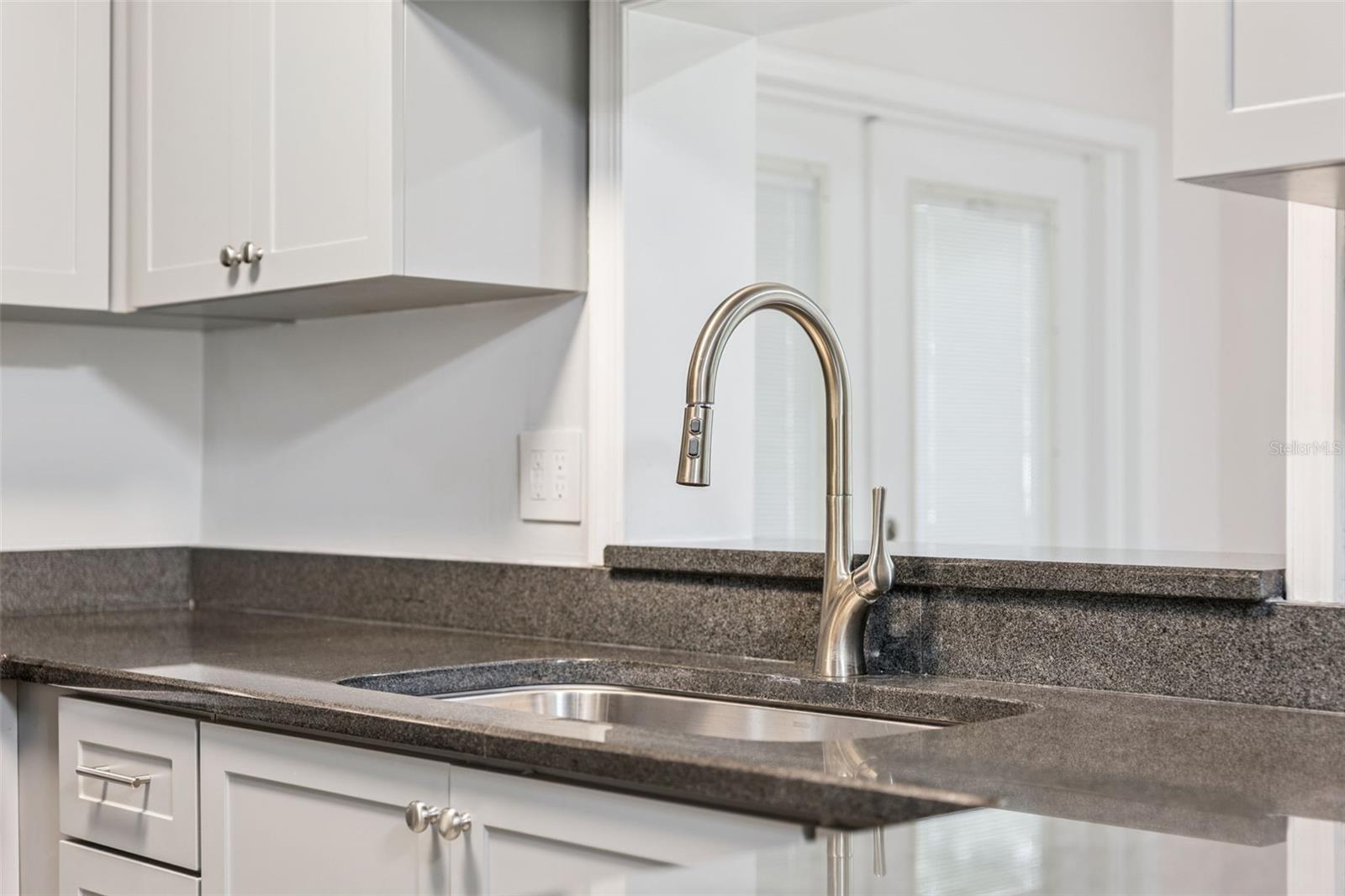 ENGLISH ESTATES UNIT 2 - Residential