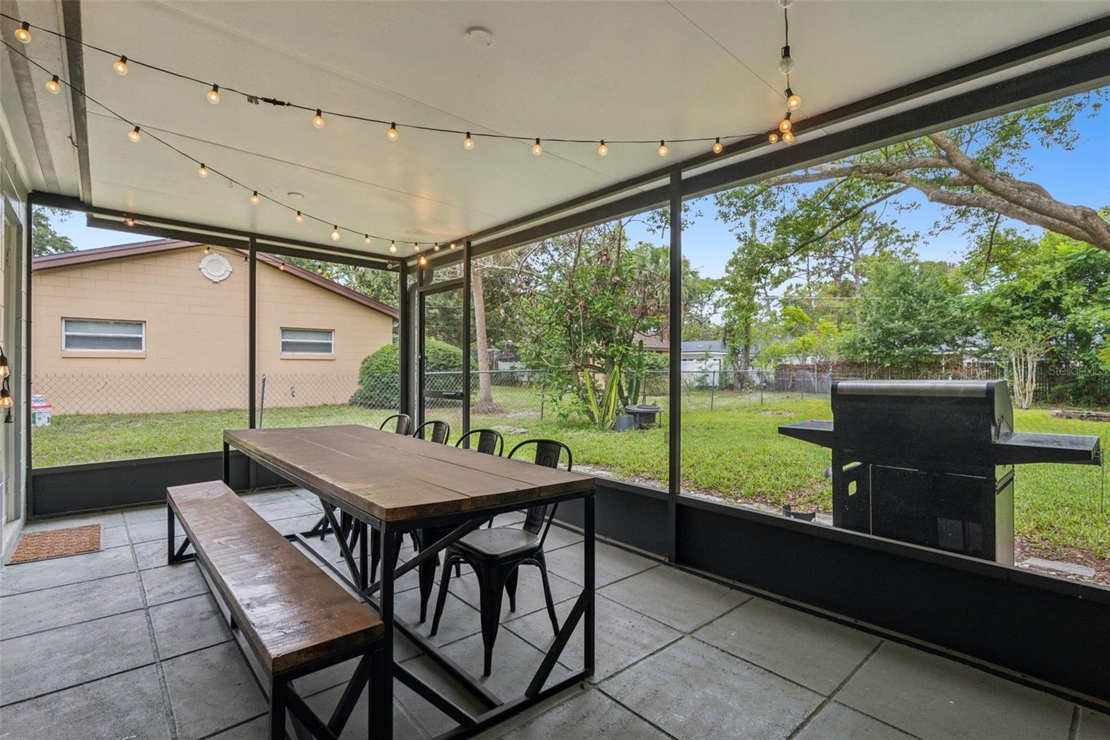 ENGLISH ESTATES UNIT 2 - Residential
