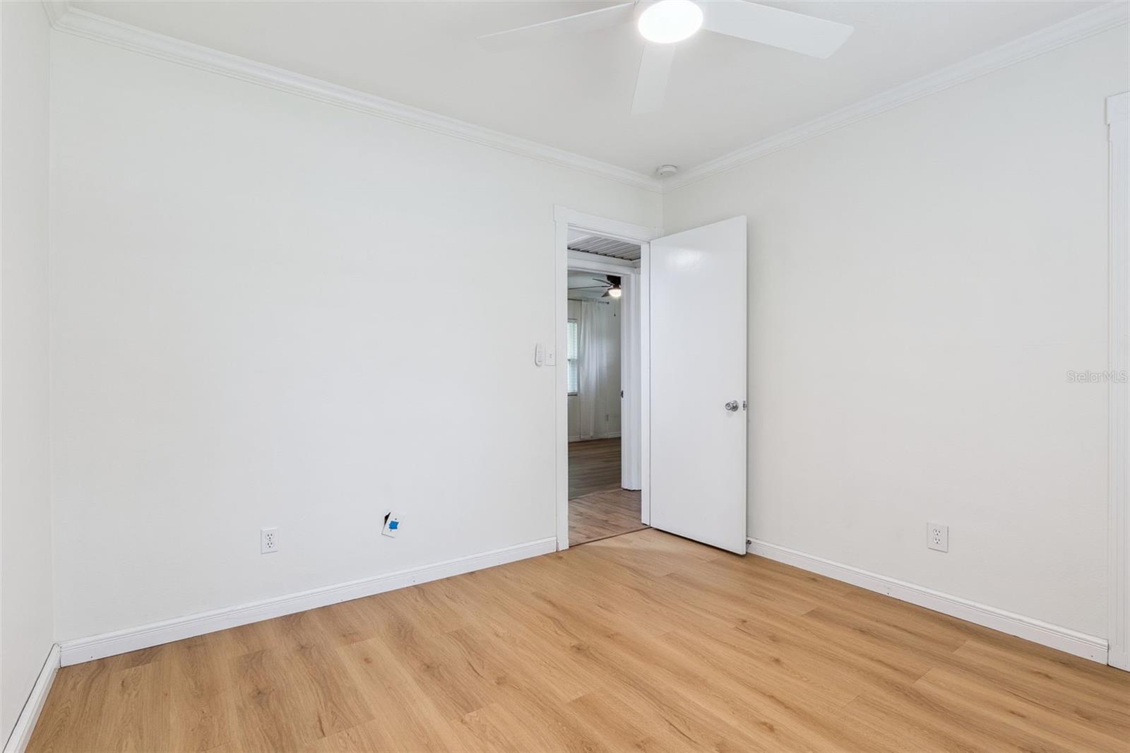 ENGLISH ESTATES UNIT 2 - Residential