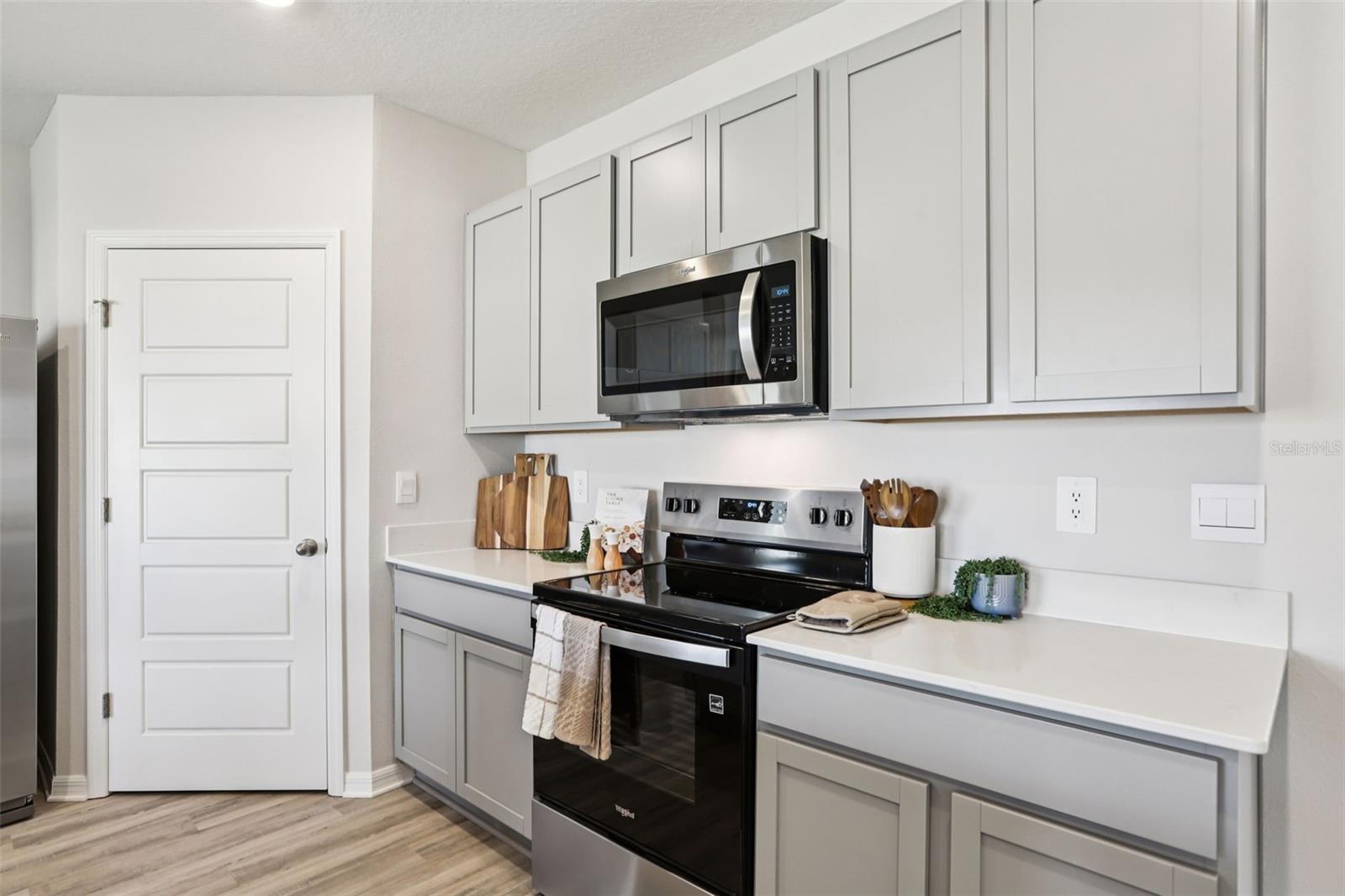 HARMONY ON LAKE ELOISE - Residential
