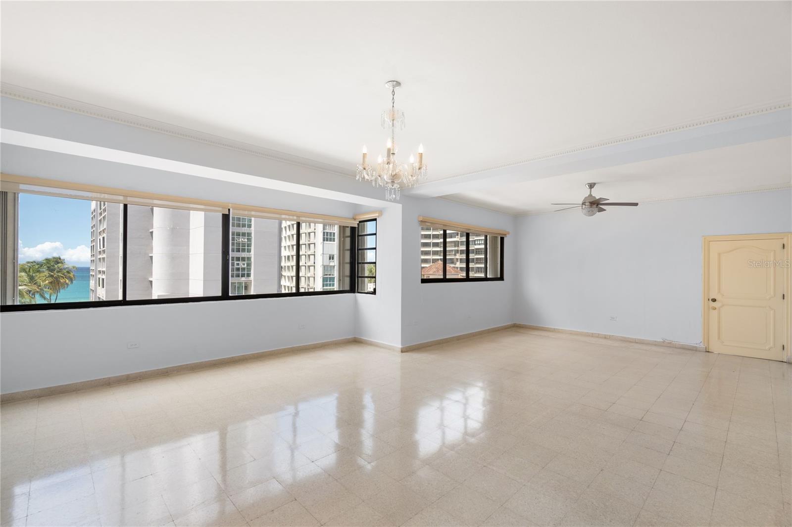 CONDADO KING'S TERRACE - Residential
