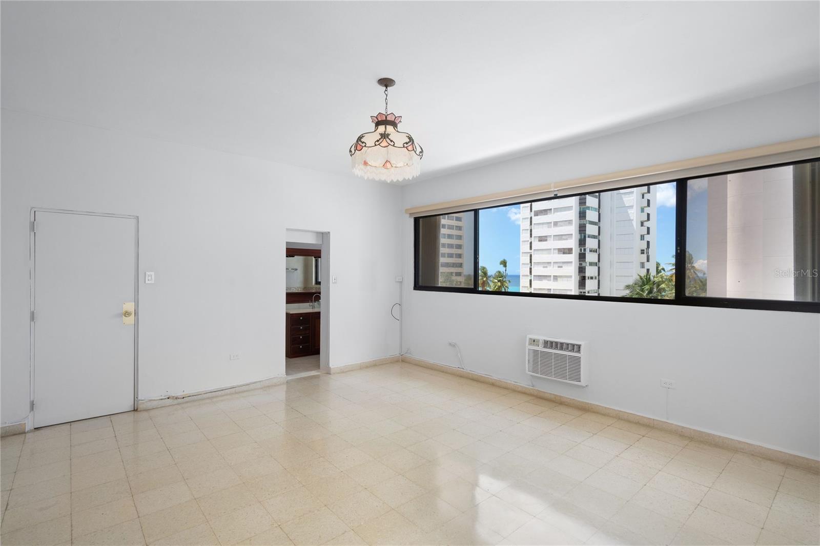CONDADO KING'S TERRACE - Residential