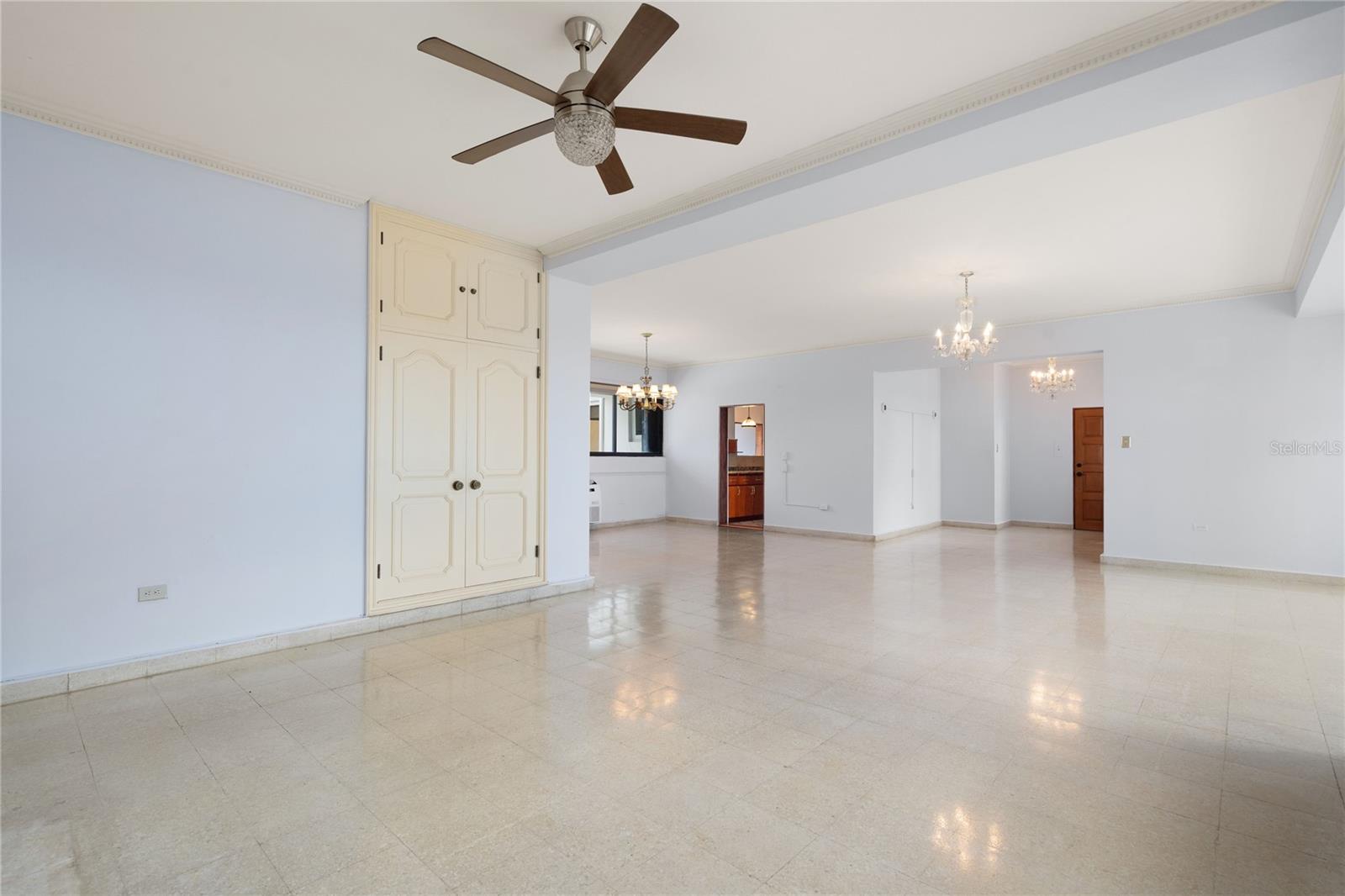 CONDADO KING'S TERRACE - Residential
