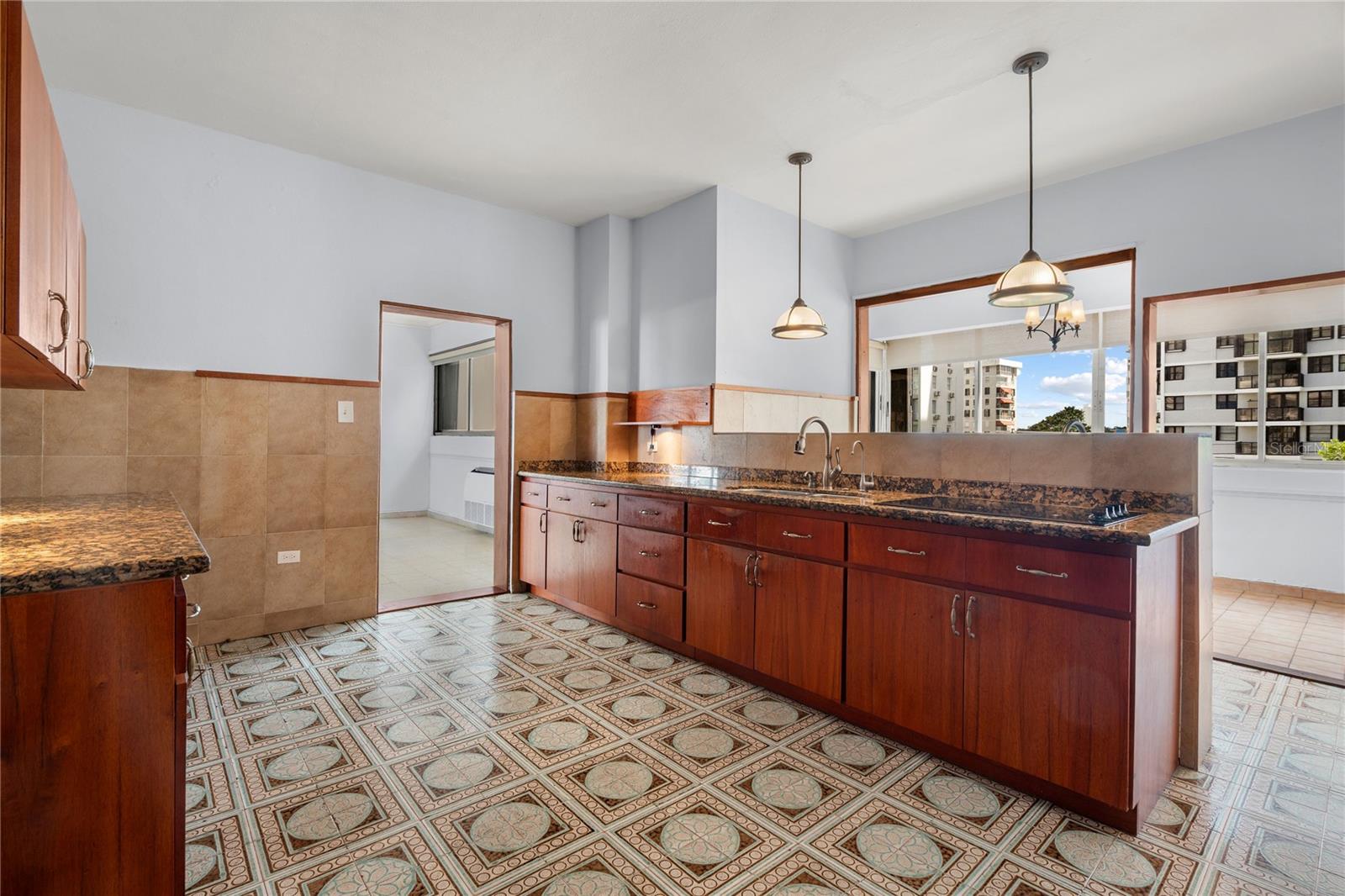 CONDADO KING'S TERRACE - Residential