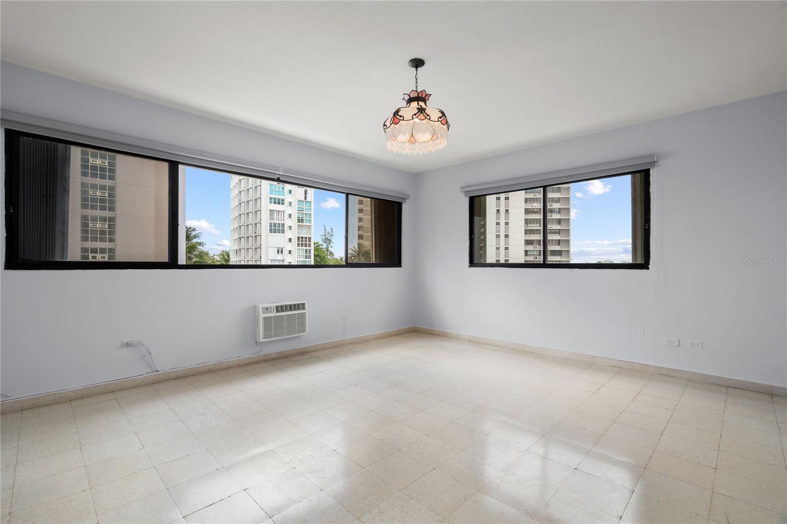 CONDADO KING'S TERRACE - Residential