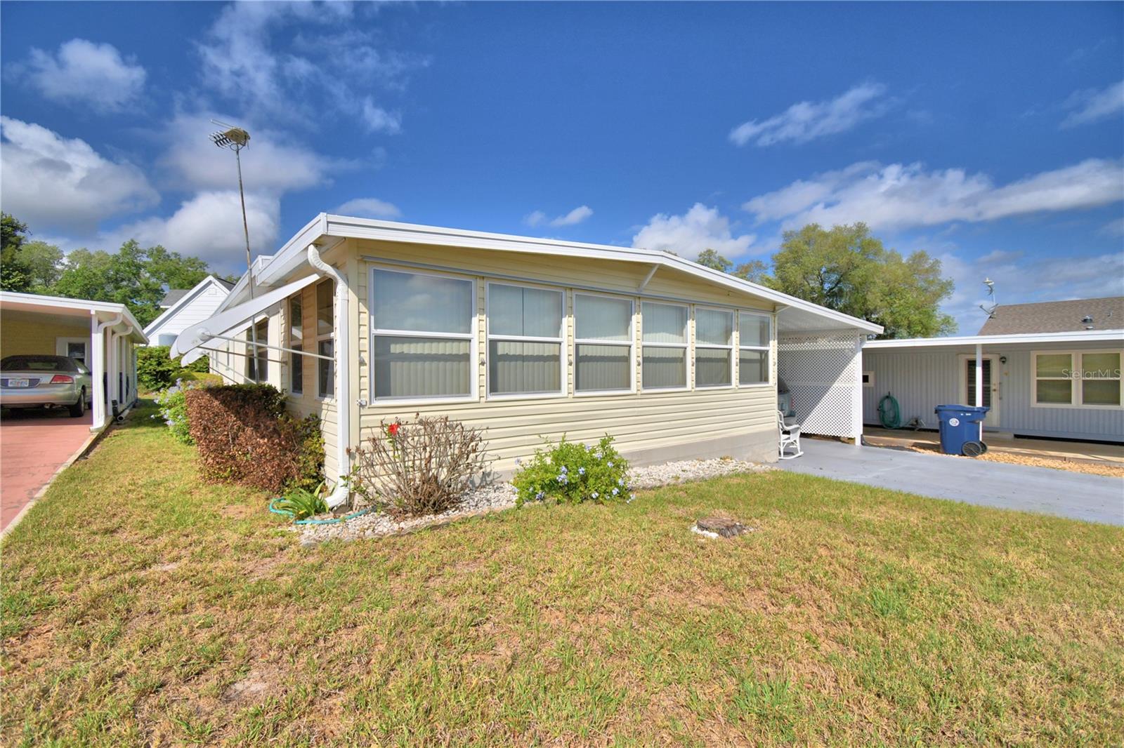 ARIANA SHORES MHP - Residential