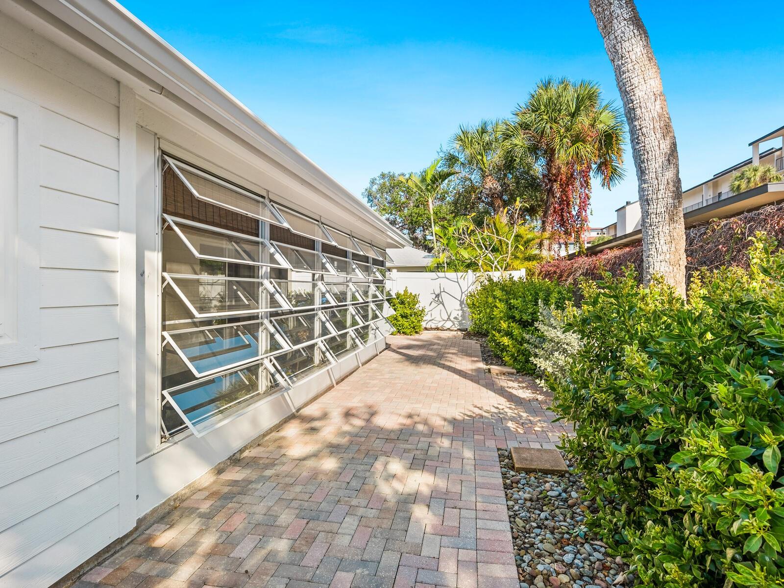 POLYNESIAN GARDENS - Residential