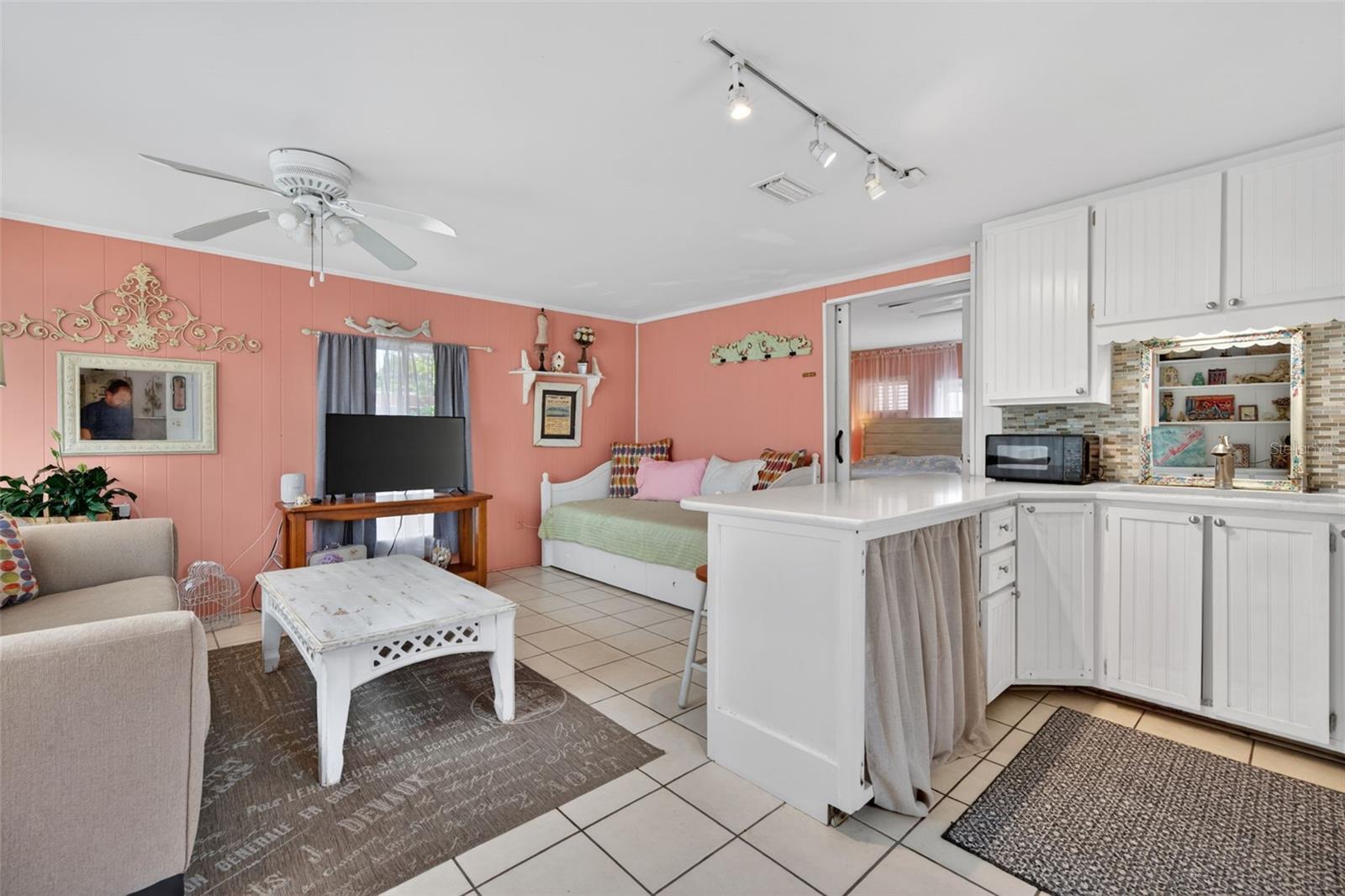 LONGBEACH REV OF R P JORDANS SUB - Residential