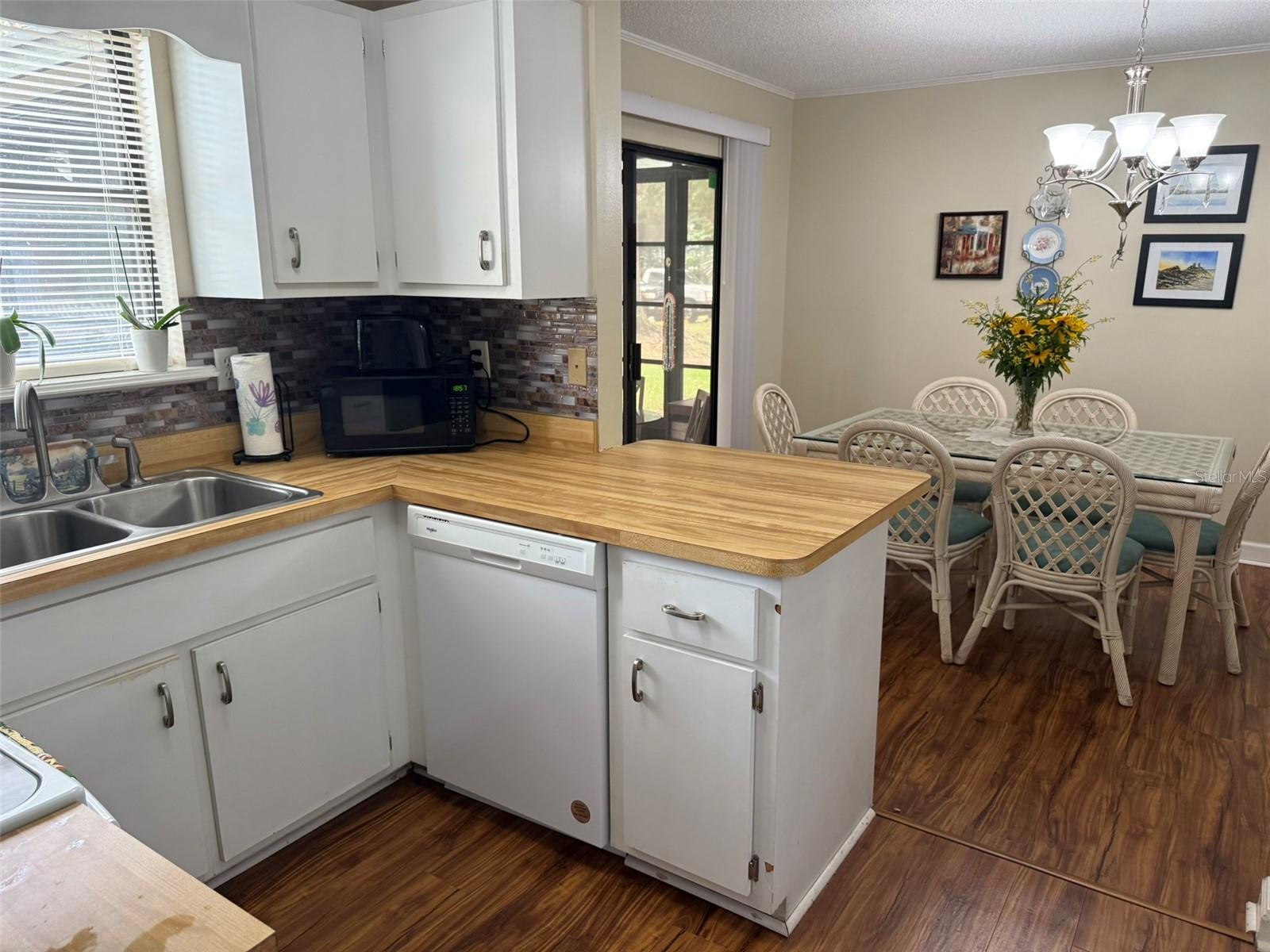 OAKBROOK VILLAGE - Residential