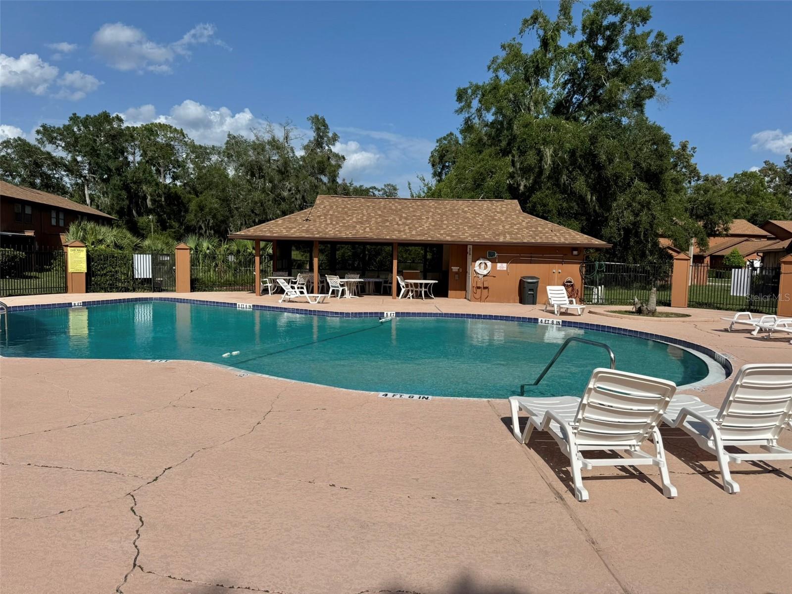 OAKBROOK VILLAGE - Residential