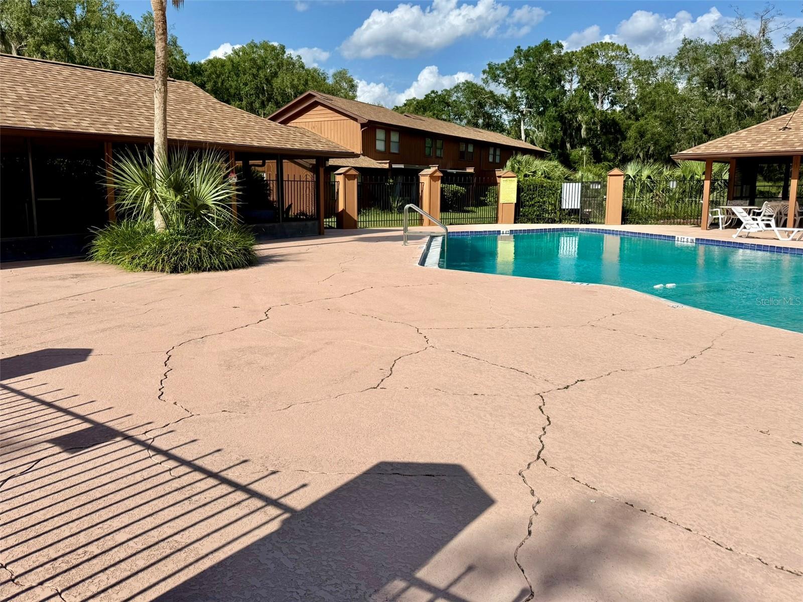 OAKBROOK VILLAGE - Residential
