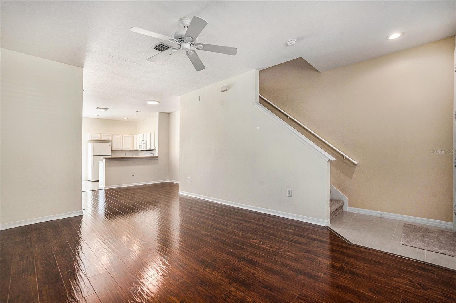 TOWNHOMES OF BAY PORT COLONY - Residential