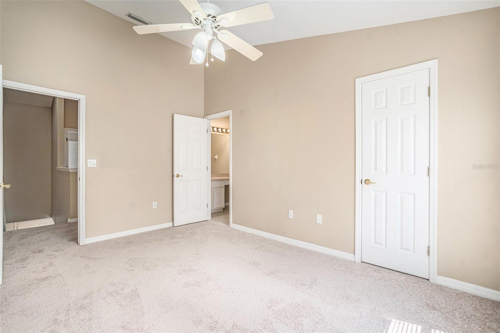 TOWNHOMES OF BAY PORT COLONY - Residential