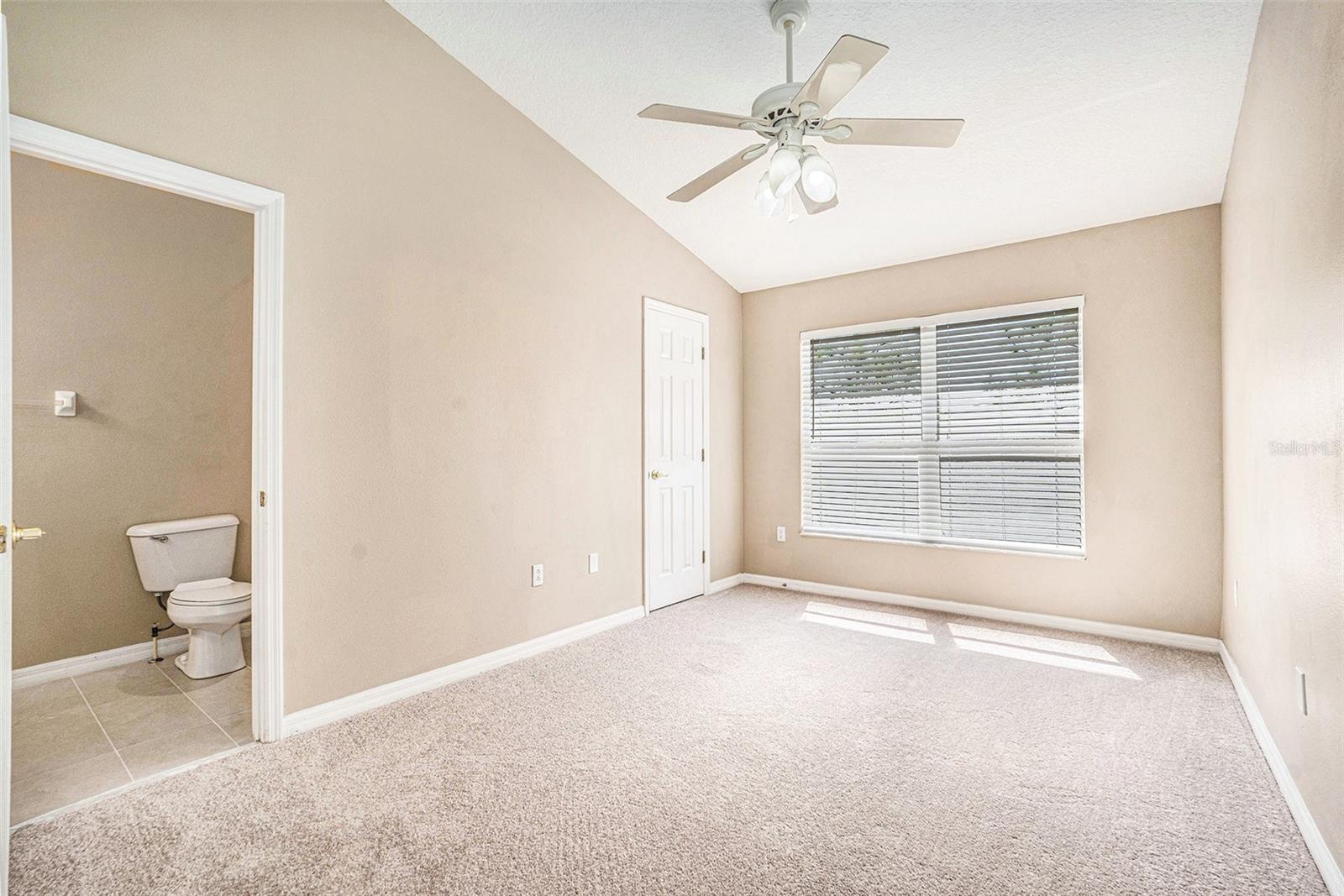 TOWNHOMES OF BAY PORT COLONY - Residential