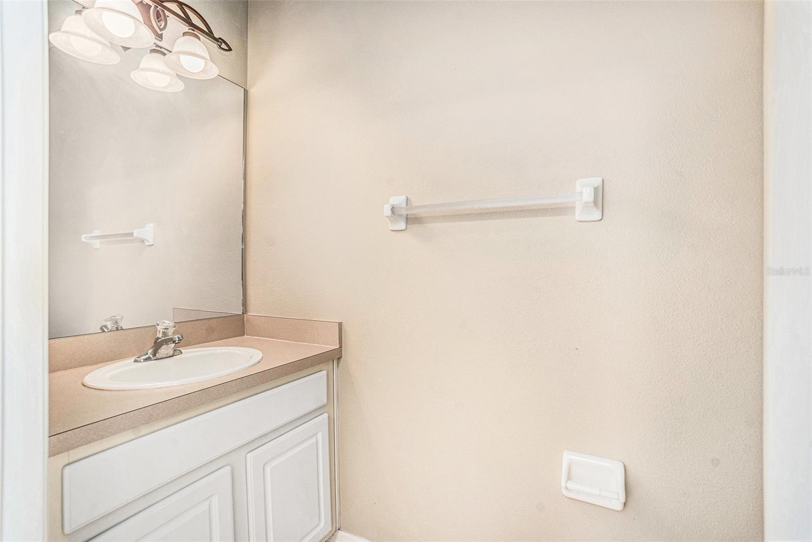 TOWNHOMES OF BAY PORT COLONY - Residential