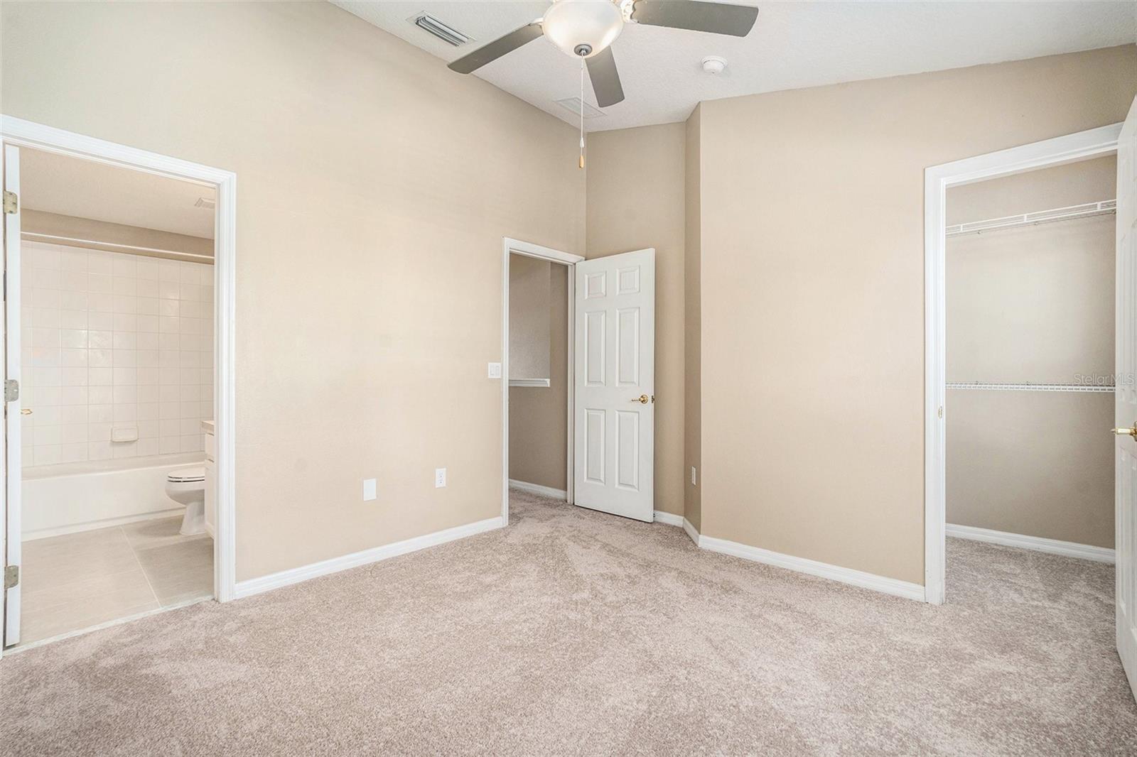 TOWNHOMES OF BAY PORT COLONY - Residential