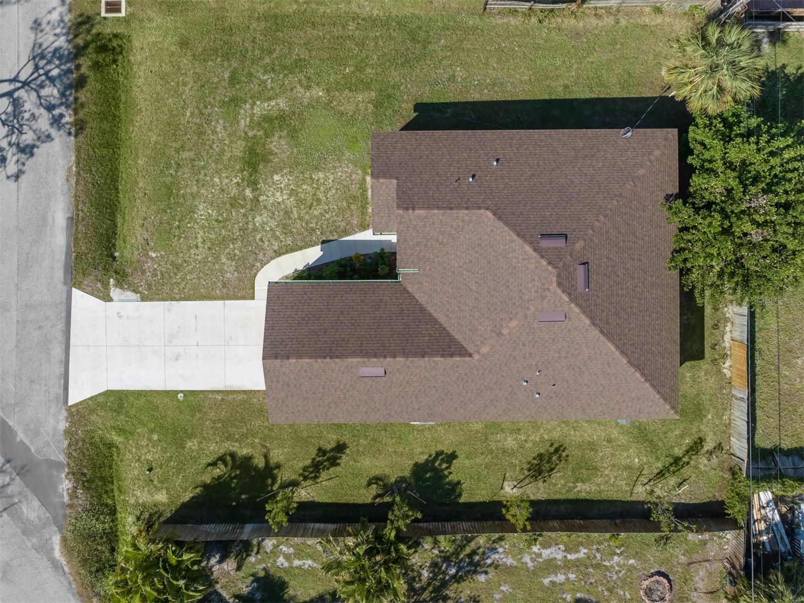 SOUTH VENICE - Residential Lease