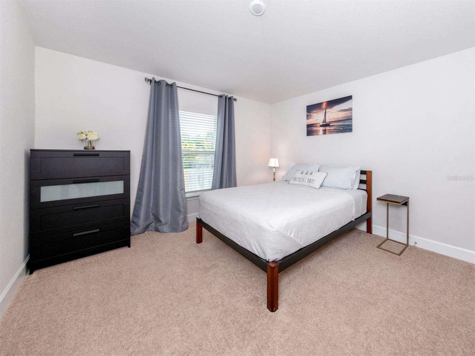 SOUTH VENICE - Residential Lease