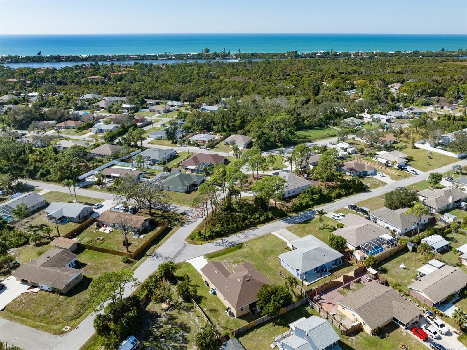 SOUTH VENICE - Residential Lease
