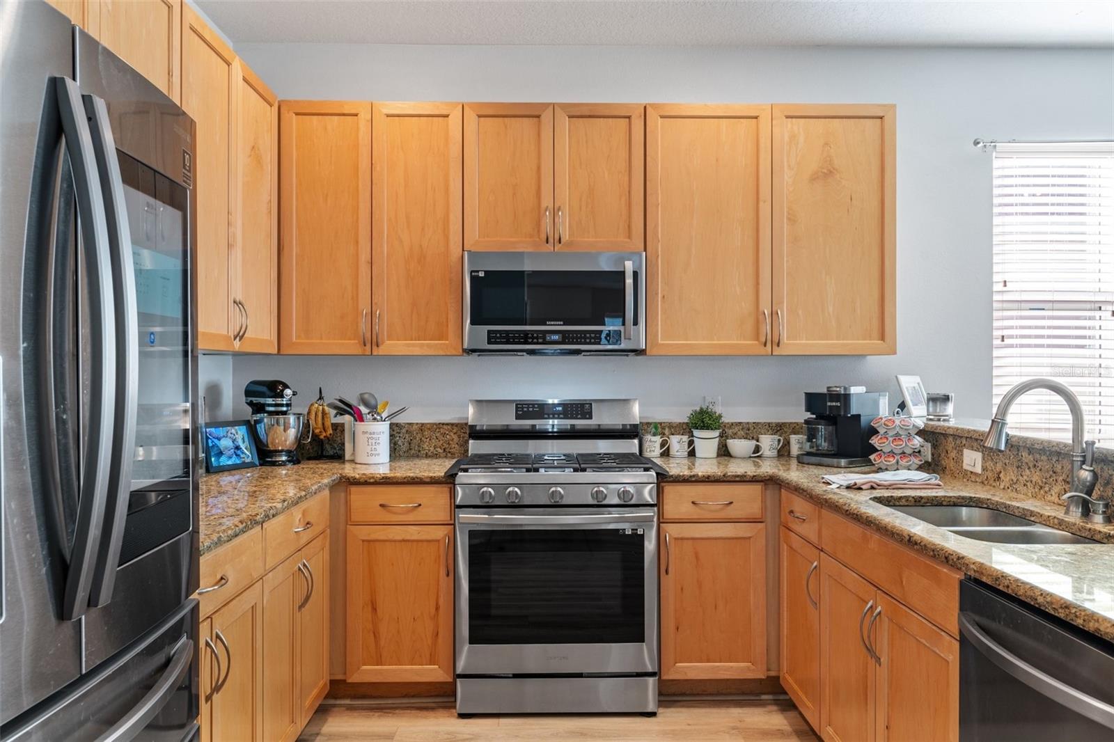 LAKESHORE RANCH PH I - Residential